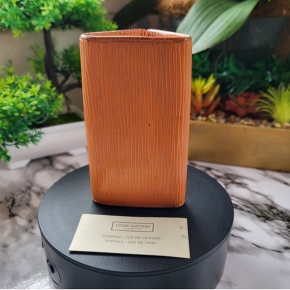 LV Key Case Epi Leather Authentic EUC - Picture 4 of 13